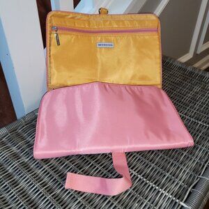 Bath and Body Works Hanging Foldable Organizer Luggage Accessory